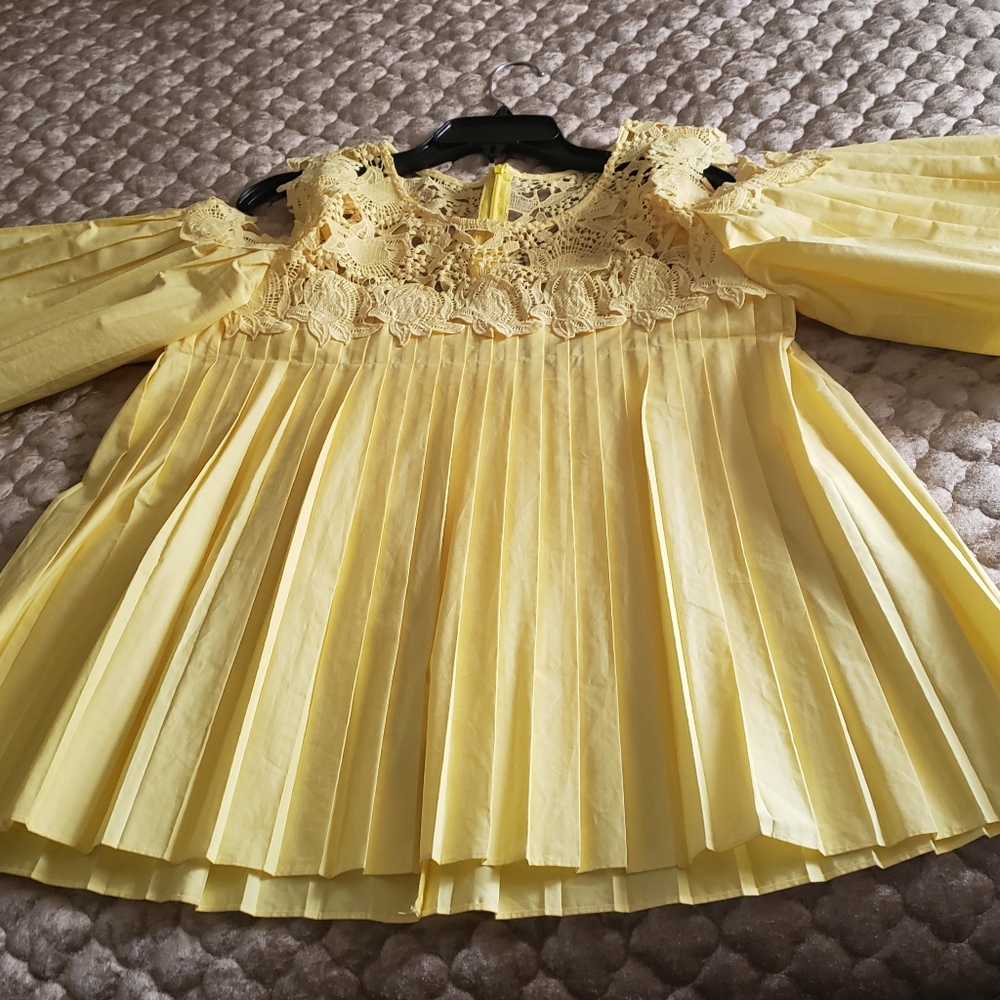 Yellow Blouse - Picture 2 of 2